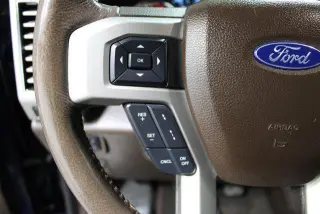 Ford F-150 2019 4x4 King Ranch 4dr SuperCrew 5.5 ft. SB