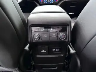 GMC Acadia 2023 4x4 SLT 4 puertas SUV