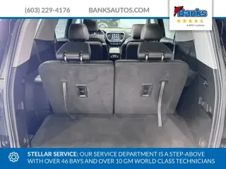 GMC Acadia 2023 4x4 SLT 4 puertas SUV