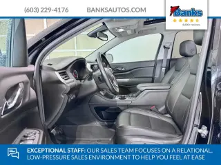 GMC Acadia 2023 4x4 SLT 4 puertas SUV
