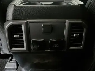 Ford F-150 2020 4x4 XLT 4dr SuperCrew 5.5 ft. SB