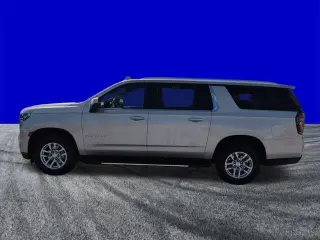 Chevrolet Suburban 2023 4x4 LT 4dr SUV