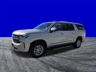 Chevrolet Suburban 2023 4x4 LT 4dr SUV