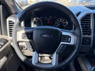 Ford F-150 2015 4x4 Lariat 4dr SuperCrew 5.5 ft. SB