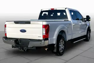 Ford F-250 Super Duty 2017 4x2 Lariat 4dr Crew Cab 6.8 ft. SB Pickup