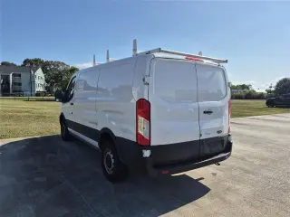 Ford Transit 2023 250 3dr SWB Low Roof Van de Carga