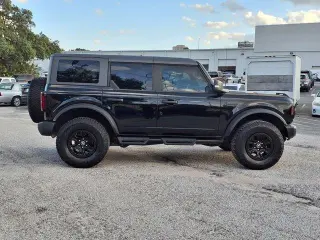 Ford Bronco 2023 4x4 Badlands Advanced SUV de 4 puertas