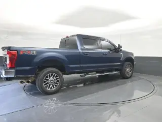 Ford F-250 Super Duty 2019 4x4 Lariat 4dr Crew Cab 6.8 ft. SB Pickup