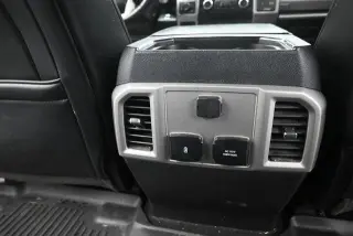 Ford F-250 Super Duty 2019 4x4 Lariat 4dr Crew Cab 6.8 ft. SB Pickup