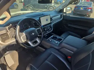 Ford Expedition 2024 4x4 XLT 4dr SUV