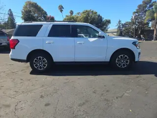Ford Expedition 2024 4x4 XLT 4dr SUV