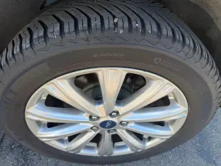 Ford Escape 2017 con tracción en las fouraz Titanio 4dr SUV