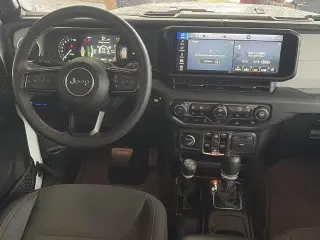 Jeep Wrangler 2024 4x4 Willys 4xe SUV de 4 puertas