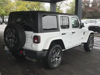 Jeep Wrangler 2024 4x4 Willys 4xe SUV de 4 puertas