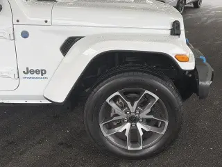 Jeep Wrangler 2024 4x4 Willys 4xe SUV de 4 puertas