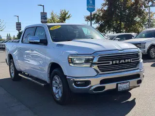 Ram 1500 2020 4x4 Laramie Cabina Crew 4puertas 5.6 ft. SB Pickup