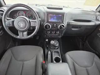 Jeep Wrangler Unlimited 2016 4x4 Sport 4puj SUV
