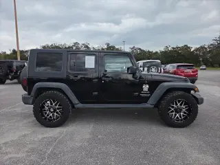Jeep Wrangler Unlimited 2016 4x4 Sport 4puj SUV