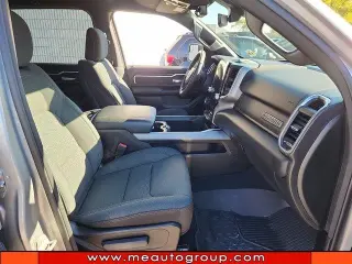 Ram 1500 2025 4x4 Big Horn 4dr Crew Cab con cabina de 5.6 pies de largo Pickup