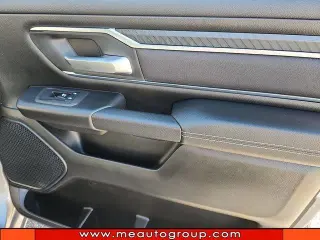 Ram 1500 2025 4x4 Big Horn 4dr Crew Cab con cabina de 5.6 pies de largo Pickup