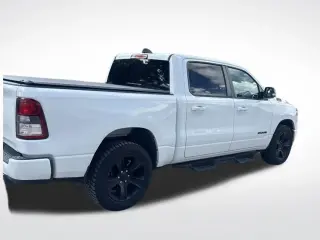 Ram 1500 2021 4x2 Big Horn 4dr Crew Cab 5.6 ft. SB Pickup