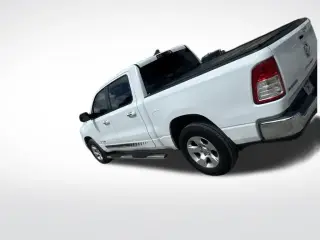 Ram 1500 2019 4x2 Big Horn 4dr Crew Cab 5.6 ft. SB Pickup
