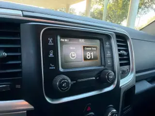 Ram 1500 Classic 2019 4x4 Lone Star Plata 4dr Crew Cab 6.3 ft. SB Pickup