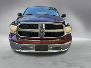 Ram 1500 Classic 2019 4x4 Lone Star Plata 4dr Crew Cab 6.3 ft. SB Pickup