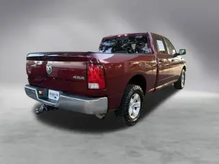 Ram 1500 Classic 2019 4x4 Lone Star Plata 4dr Crew Cab 6.3 ft. SB Pickup