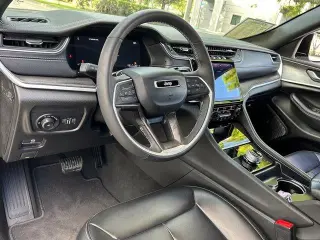 Jeep Grand Cherokee 2025 4x2 Limited 4dr SUV