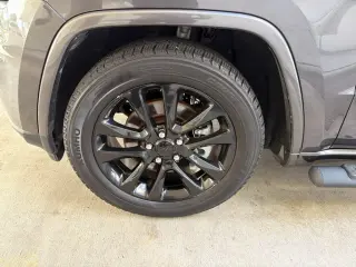 Jeep Grand Cherokee 2021 4x2 Laredo E 4dr SUV