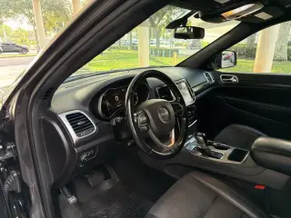 Jeep Grand Cherokee 2021 4x2 Laredo E 4dr SUV