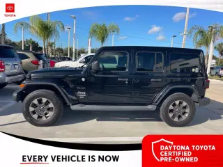 Jeep Wrangler Unlimited 2018 4x4 Sahara 4dr SUV (lanzamiento medio de año)