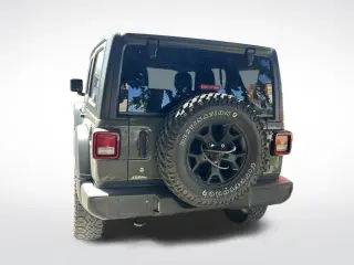 Jeep Wrangler Unlimited 2020 4x4 Willys Sport 4dr SUV