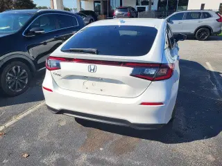 Honda Civic 2023 EX-L 4 tracción hatchback sin BSI