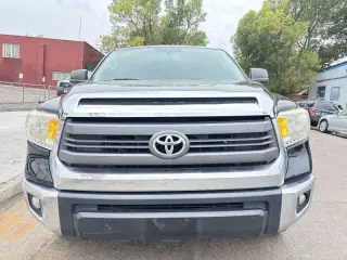 2015 Toyota Tundra SR5 5.7L V8