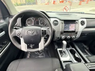 2015 Toyota Tundra SR5 5.7L V8