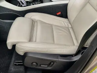 Volvo XC40 2023 AWD B5 Plus Bright Theme SUV 4 puertas