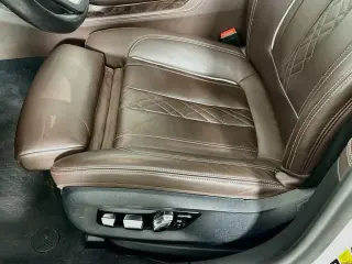 Sedán BMW Serie 7 2020 AWD 750i xDrive 4dr