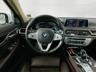 Sedán BMW Serie 7 2020 AWD 750i xDrive 4dr