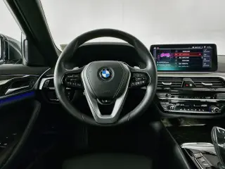 BMW Serie 5 2023 AWD 530i xDrive 4dr Sedán