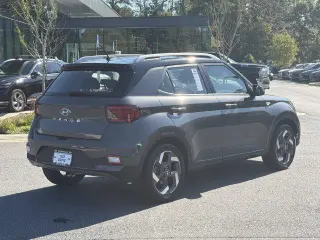 Hyundai VENUE 2026 SEL crossover 4 puertas