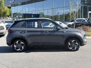 Hyundai VENUE 2026 SEL crossover 4 puertas