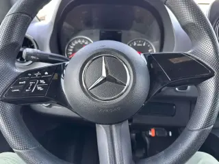 Mercedes-Benz Sprinter 2025 2500 3dr 144 in. WB Furgón de Carga (2.0L I4)