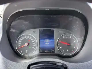 Mercedes-Benz Sprinter 2025 2500 3dr 144 in. WB Furgón de Carga (2.0L I4)