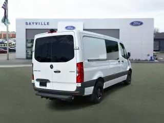 Mercedes-Benz Sprinter 2025 2500 3dr 144 in. WB Furgón de Carga (2.0L I4)