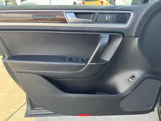 Volkswagen Touareg 2016 AWD TDI Lux 4dr SUV