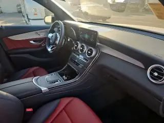 Mercedes-Benz GLC 2022 GLC 300 4dr SUV