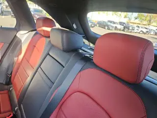 Mercedes-Benz GLC 2022 GLC 300 4dr SUV