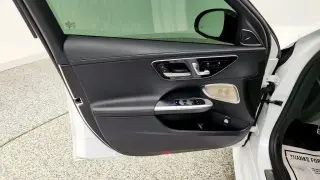 Mercedes-Benz Clase C 2024 C 300 4 Sedán